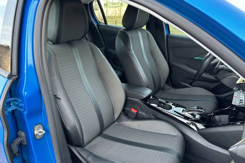 À vendre PEUGEOT 208 II d’occasion à Grasse Alpes-Maritimes