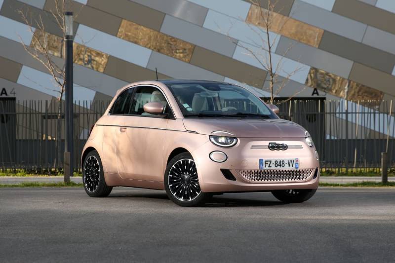 MBA, vous présente la nouvelle Fiat 500e à l'achat dans notre concession Fiat à Grasse