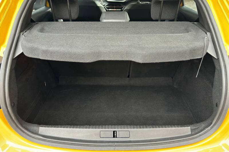 À vendre Peugeot 208 ALLURE d’occasion à Grasse dans les Alpes Maritimes