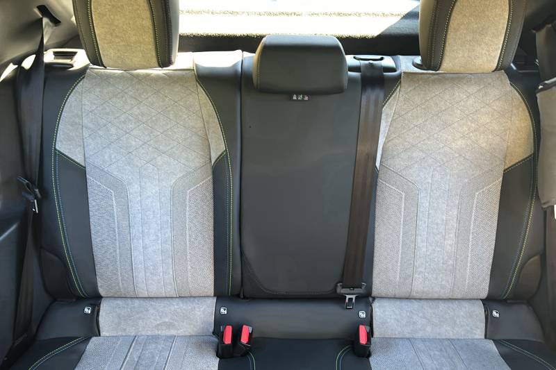 À vendre Peugeot 208 GT PACK d’occasion à Grasse dans les Alpes Maritimes