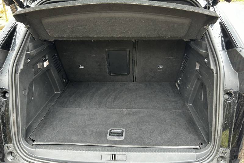 À vendre PEUGEOT 3008 GT HYBRIDE d’occasion à Grasse Alpes-Maritimes