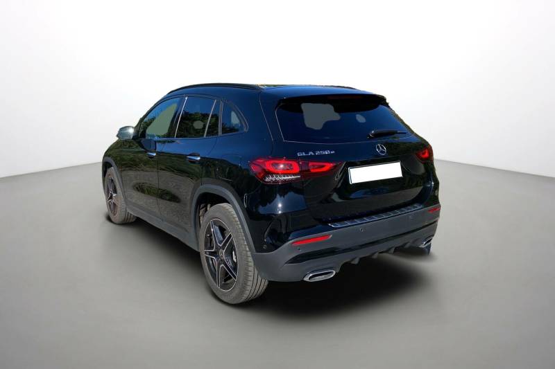À Vendre chez Malbert et Berthoud Auttomobiles un Mercedes GLA AMG line