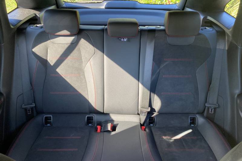 À Vendre chez Malbert et Berthoud Auttomobiles un Mercedes GLA AMG line