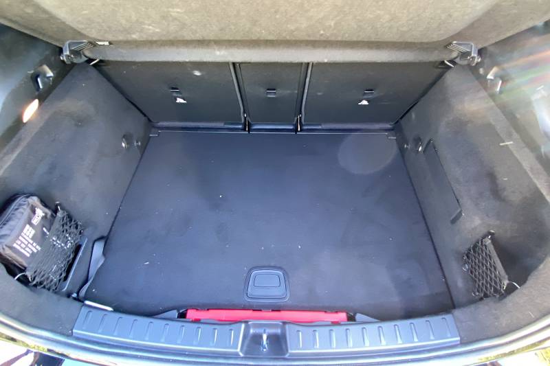 À Vendre chez Malbert et Berthoud Auttomobiles un Mercedes GLA AMG line