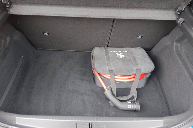 À vendre Peugeot E-208 d’occasion à Grasse Alpes-Maritimes