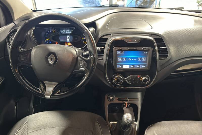 À vendre Renault captur intense d’occasion à Grasse dans les Alpes maritimes