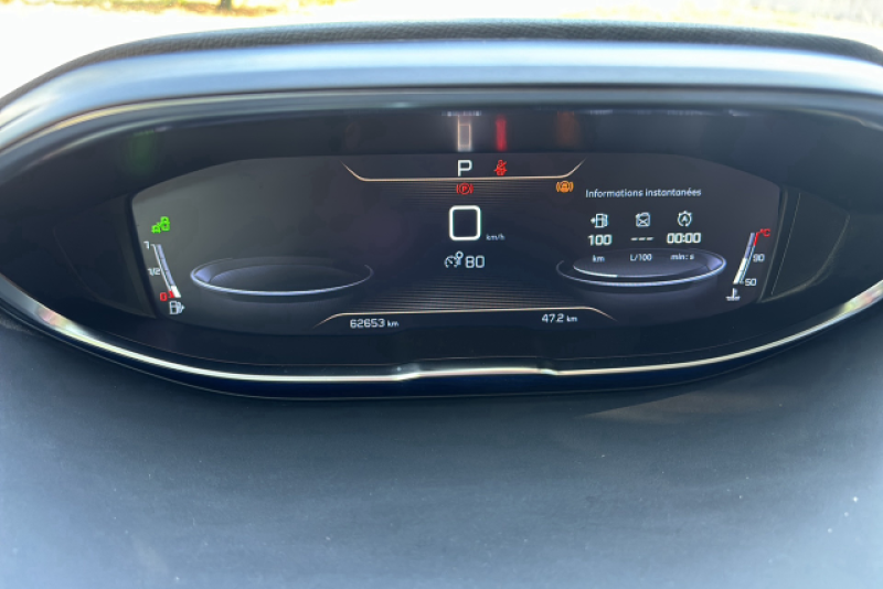 À vendre 3008 Allure Business d’occasion à Grasse dans les Alpes maritimes