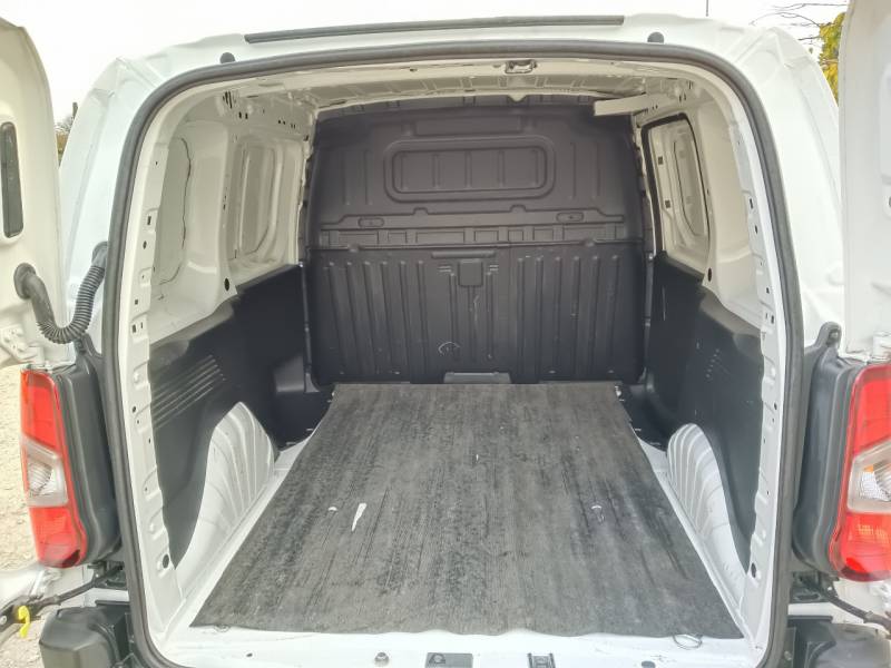 À vendre Opel Combo L1H1 d’occasion à Grasse dans les Alpes Maritimes