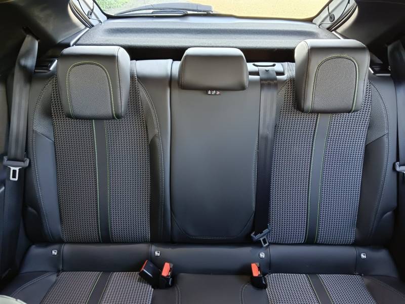 À vendre Peugeot 208 GT LINE d’occasion à Grasse dans les Alpes Maritimes