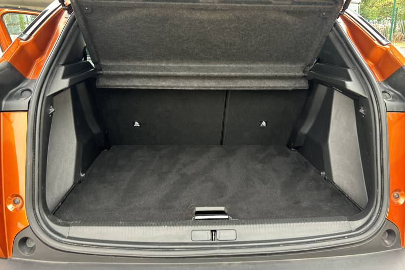 À vendre Peugeot 2008 Style d’occasion à Grasse dans les Alpes Maritimes